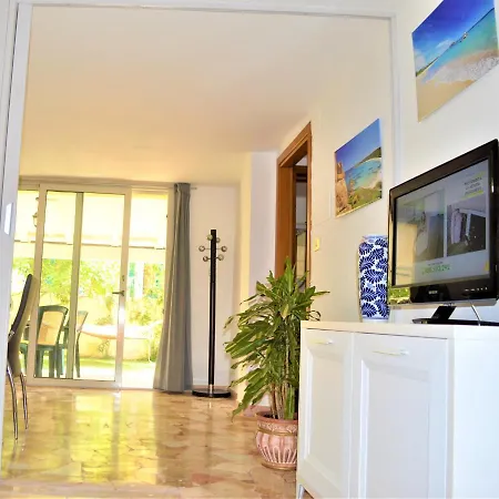 Mameli Apartment *