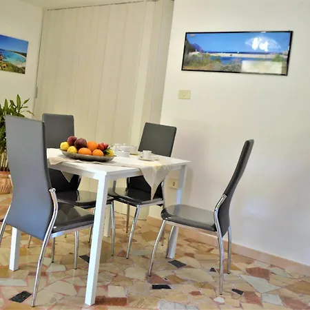 Apartmán Mameli *